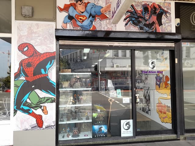 The Alien Hive photo 2